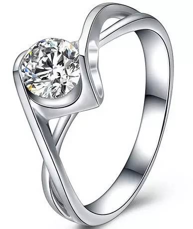 30分裸钻可以做出什么项链,30分的裸钻如何选择