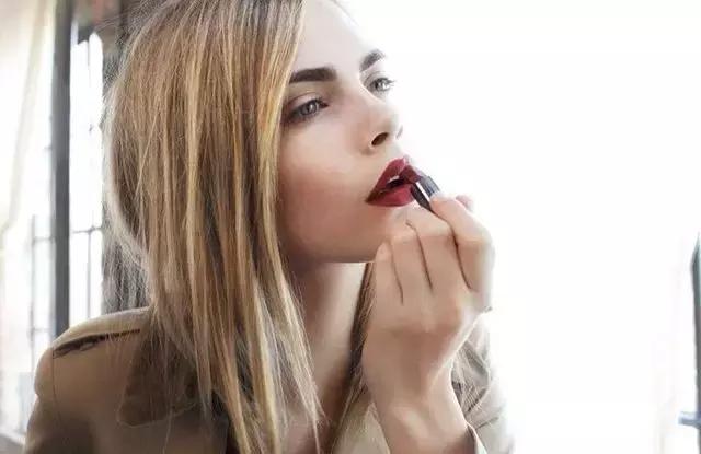 各大牌子口红哪一款最好用,日常必买的10款口红推荐