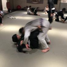 健康又防身！成都开始流行巴西柔术