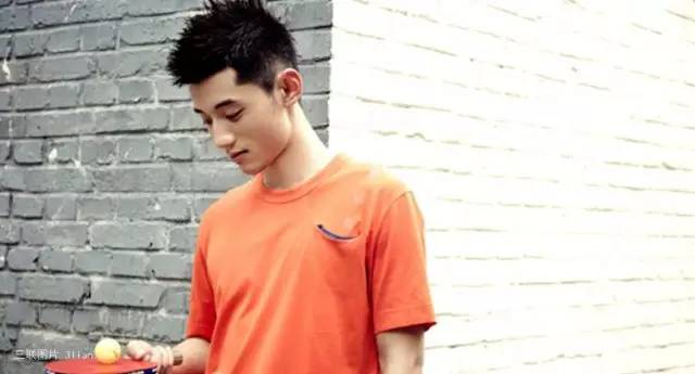 舔屏有一种喷鼻血的方式，叫中国奥运男神！