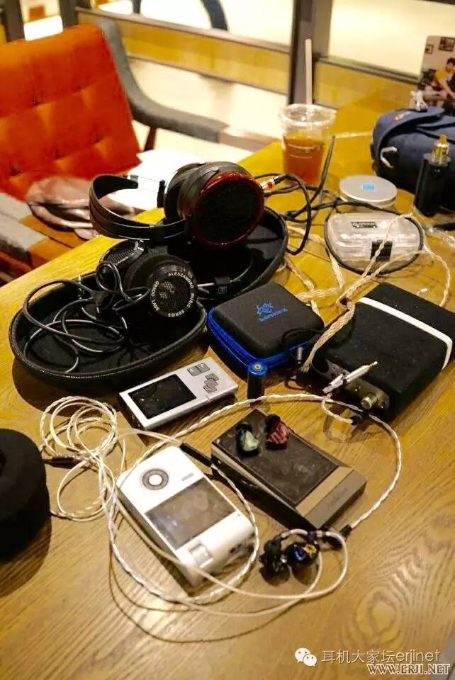 退骚前的再折腾，说说aromaw12和a10mod、mason2、T8iemk2、c200，Rs2e和CD10的小伙伴