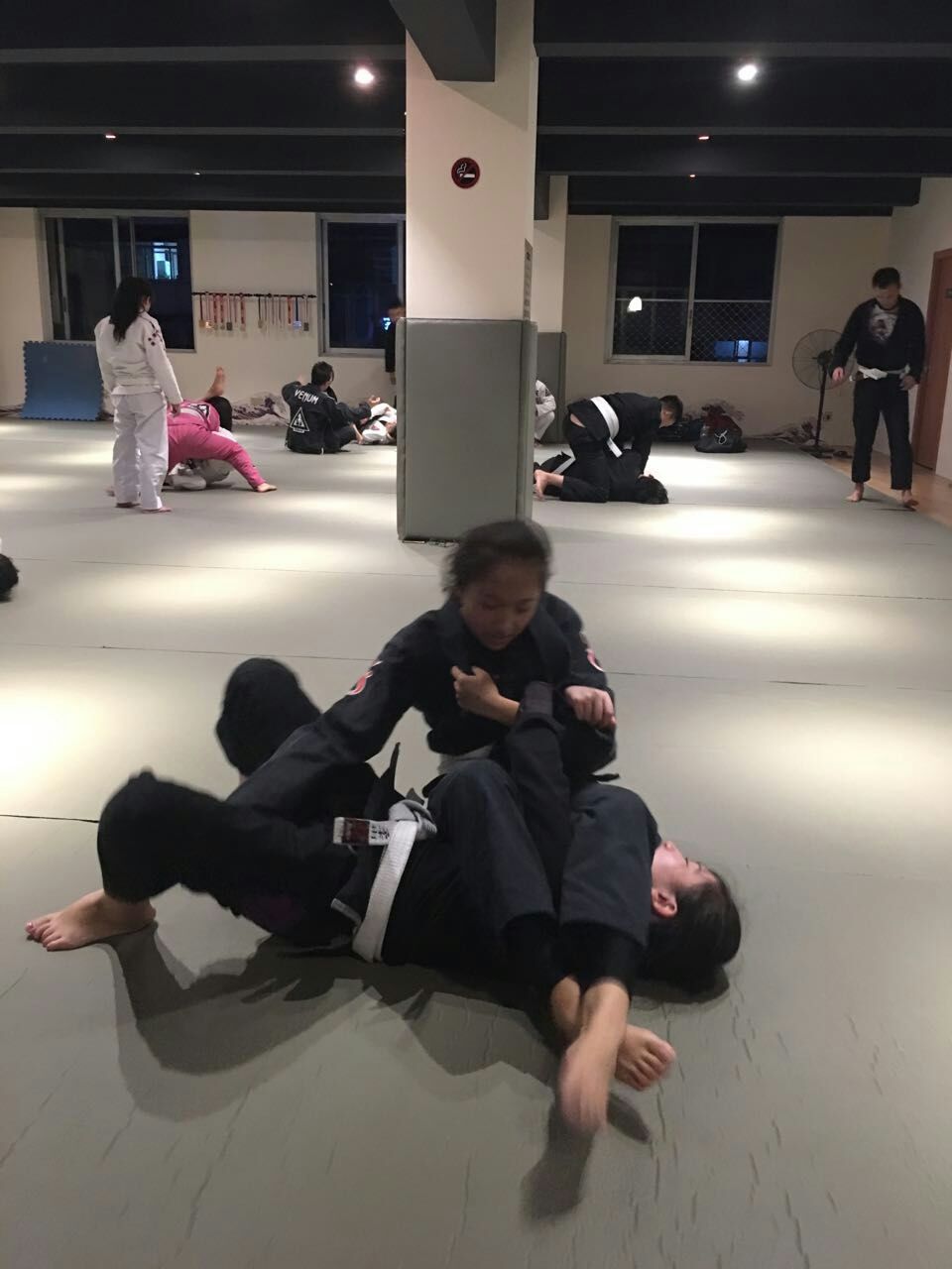 健康又防身！成都开始流行巴西柔术