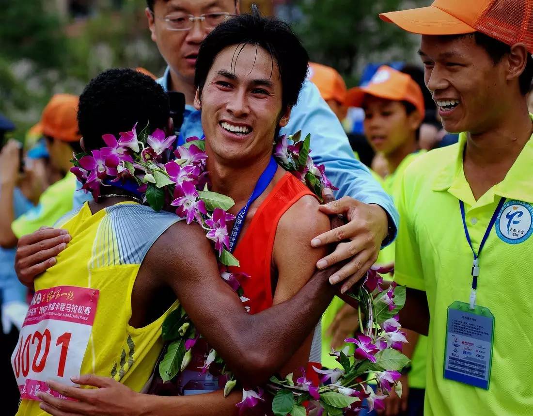 里约奥运会马拉松长跑视频,里约马拉松比赛视频