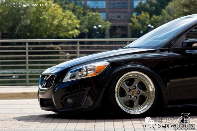 沃尔沃c30内饰改装案例,沃尔沃c30改装最新案例