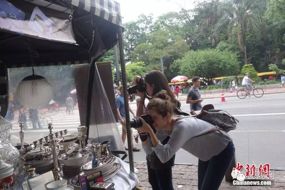 别人到巴西看奥运，我却拼尽洪荒之力寻找艺术