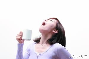 秋天感冒发烧喉咙痛应该怎么办,秋季感冒喉咙痛最快最好方法