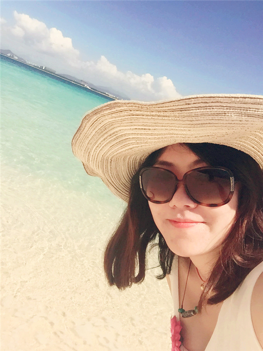 三亚旅行结婚纪念日,小两口结婚纪念日在家过二人世界