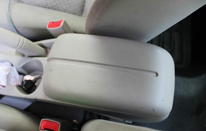 老款菱悦v3灯光高低调整,15款菱悦v3手动风采版