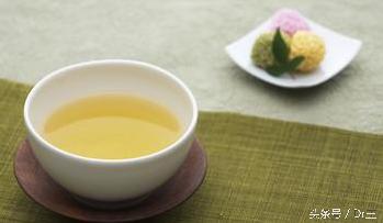 秋天感冒发烧喉咙痛应该怎么办,秋季感冒喉咙痛最快最好方法