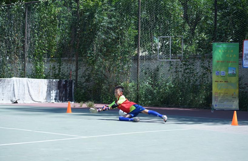 璇昏懀瓒崇悆,璇昏懀