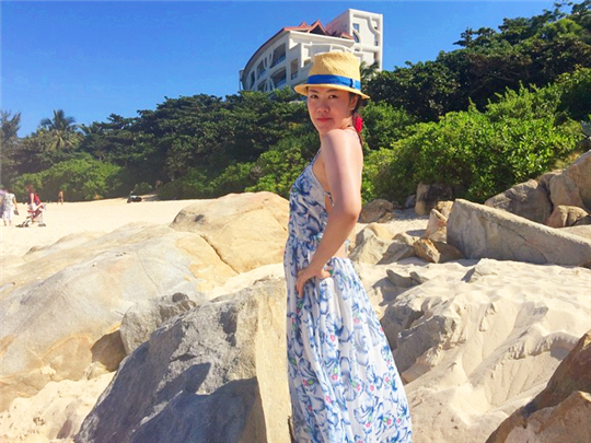 三亚旅行结婚纪念日,小两口结婚纪念日在家过二人世界