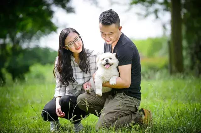 阅狗无数，看铲屎官摄影师如何用宠物来“撩妹”