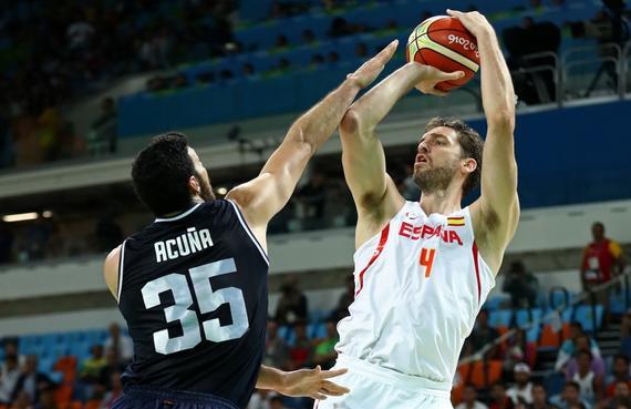 西班牙黄金一代称霸世界,西班牙国家队黄金一代彻底落幕