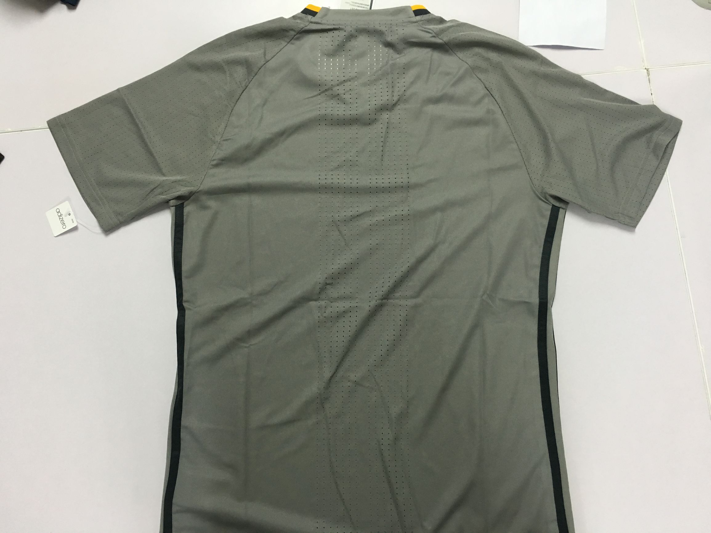 adizero路跑赛,adizero顶尖跑鞋