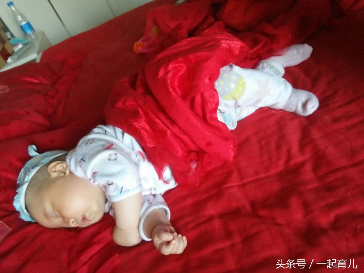 35周早产体重五斤多,双胞胎早产35周五斤多