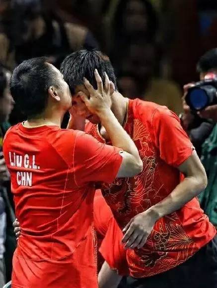 盘点奥运会特别精彩的一幕,奥运会的十大精彩瞬间