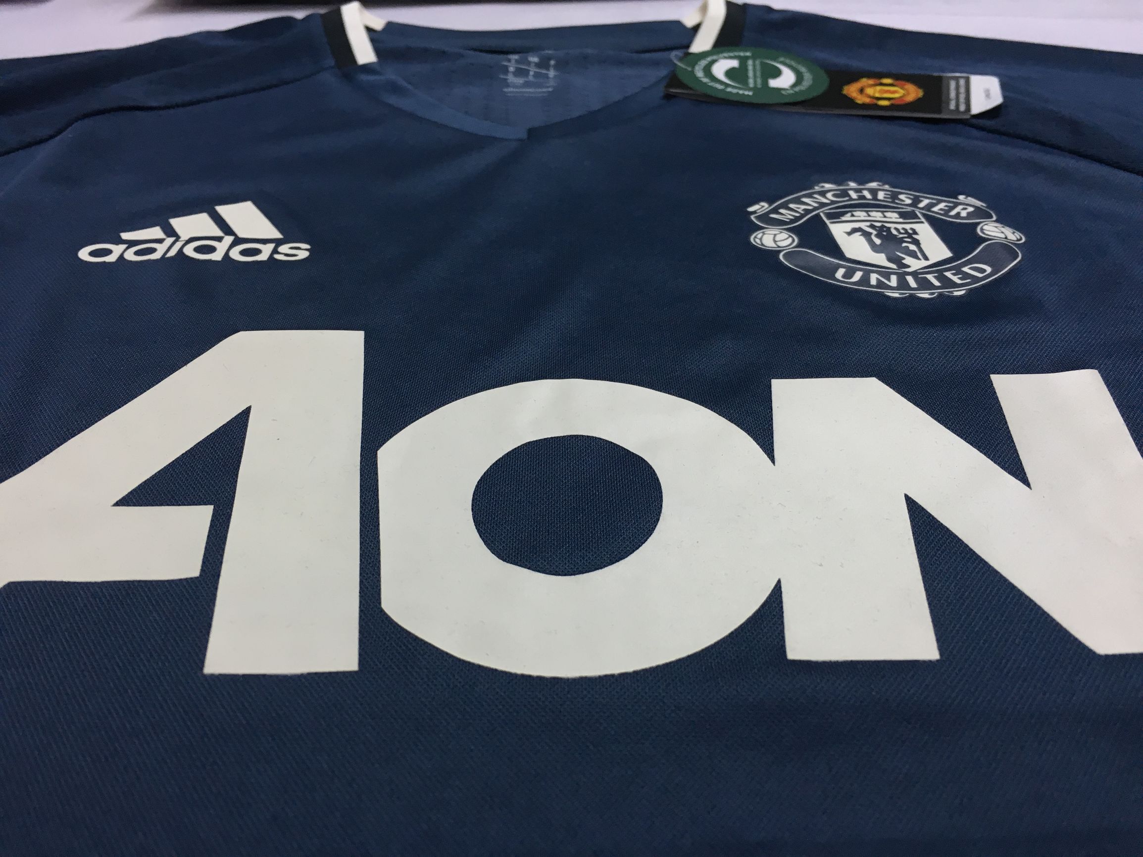 adizero路跑赛,adizero顶尖跑鞋