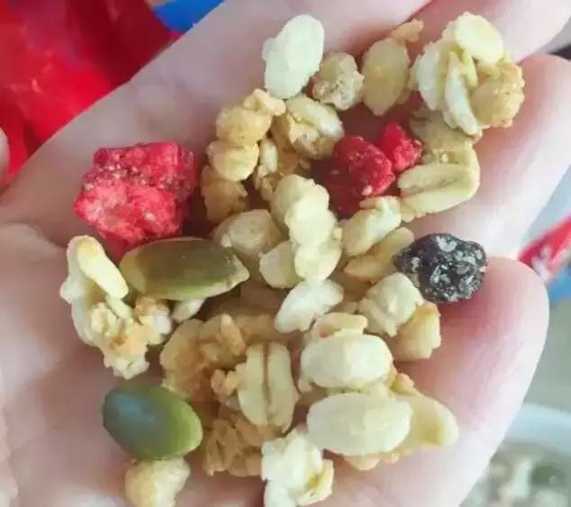 进口零食排行榜前十名好吃不上火,网红进口零食有哪些品牌