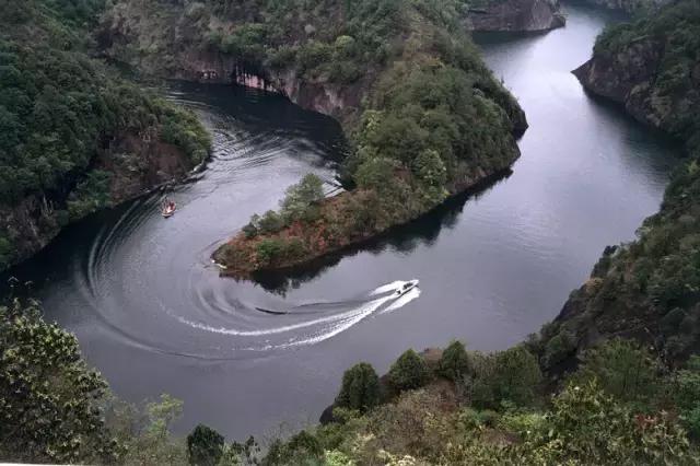 七大美女齐聚信阳！看看她们都是谁?