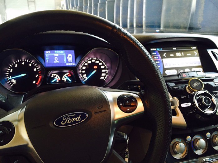 2012款新福克斯行车记录,2012款新福克斯图解