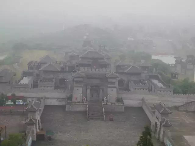 一名游客眼中的“文”“武”赤壁，你更喜欢哪一个？