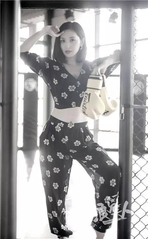 高颜值辣妈健身,健身辣妈惊艳亮相