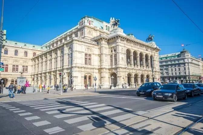 伪摄影师与真正的摄影师,伪摄影师