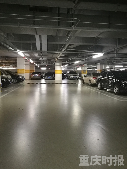 杨家坪附近便宜包月的停车库,杨家坪地面停车库包月