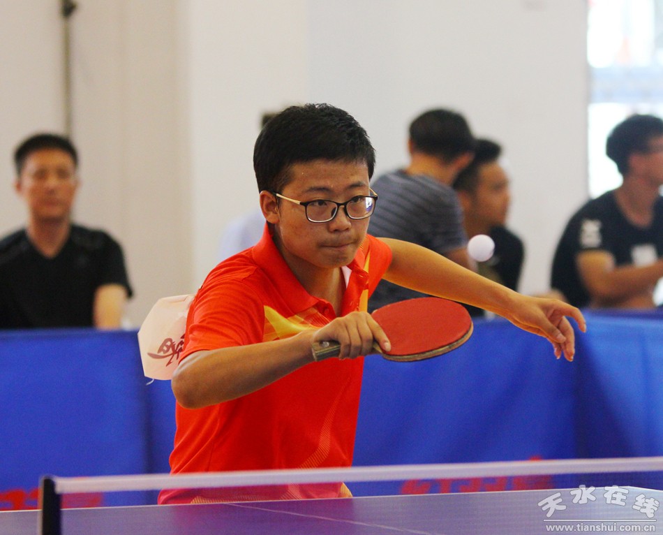 甘肃省第三届中学生运动会8月9日比赛掠影,组图