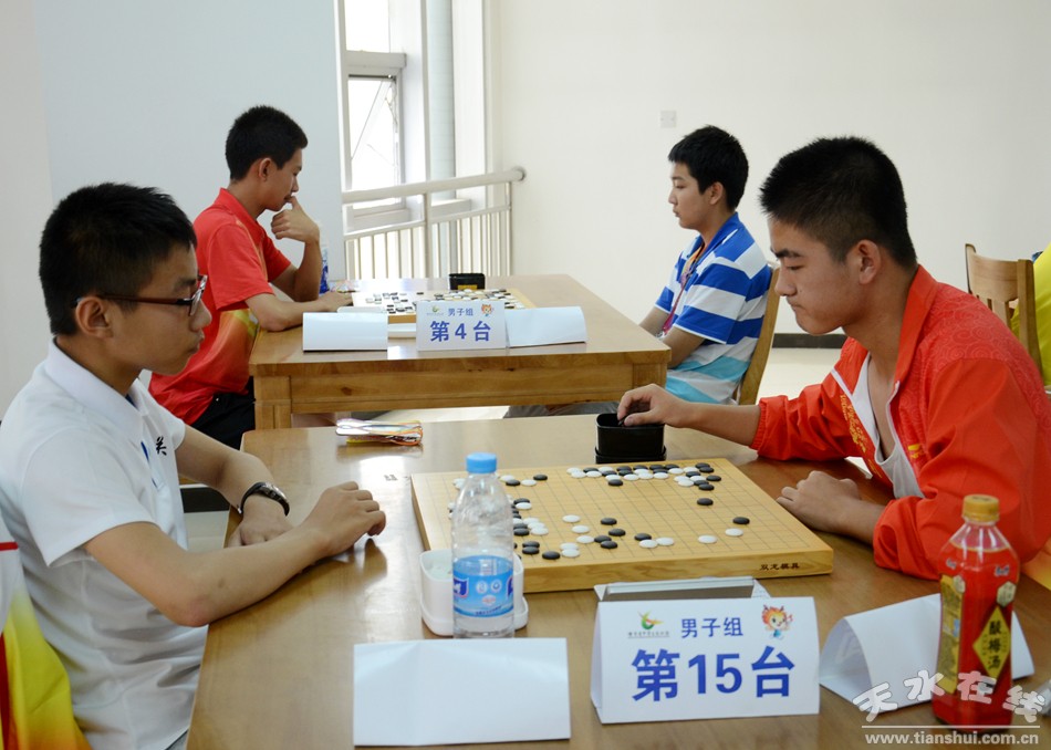 甘肃省第三届中学生运动会8月9日比赛掠影,组图