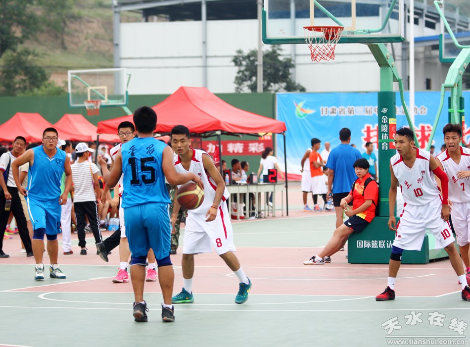 甘肃省第三届中学生运动会8月9日比赛掠影,组图