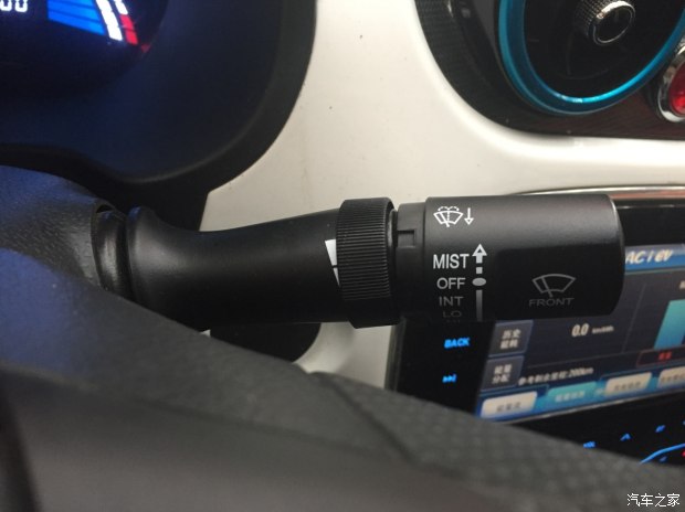 体验江淮iEV5和北京电动汽车分时租赁