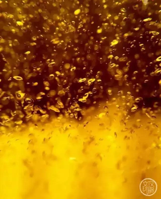 惊艳！史上又有一种蜜蜡美出天际，简直是蜜蜡界的范冰冰！