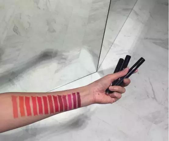 大牌唇膏为什么是盒装,大牌出新口红