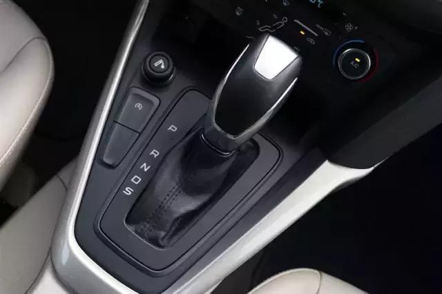 2021款福克斯stline两厢试驾,试驾手动2017款两厢福克斯