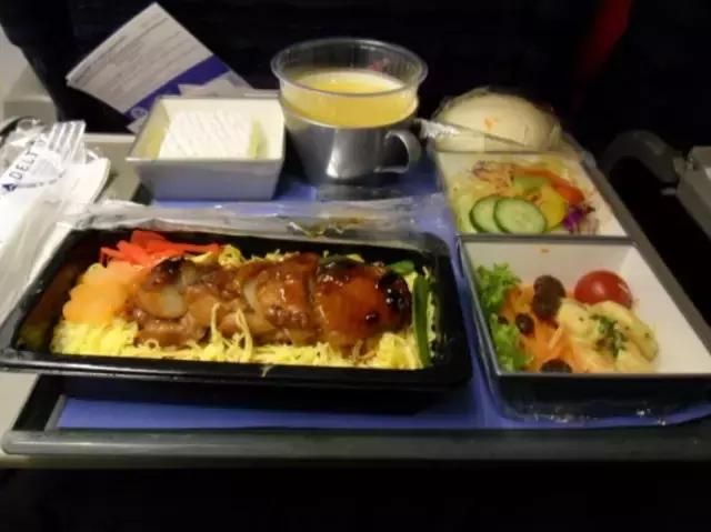 留学省钱技巧之如何购买特价机票,留学生国际机票怎么买最划算