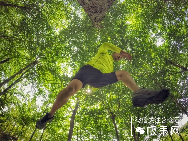 如何选择一双越野跑鞋,越野跑穿的跑鞋