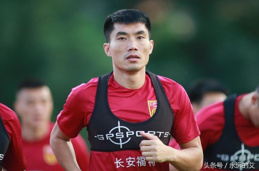 12强国足1-1澳大利亚,世预赛12强赛国足对阿曼