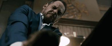 我丝毫不怀疑，这位导演曾来过云南尝过“毒蘑菇”