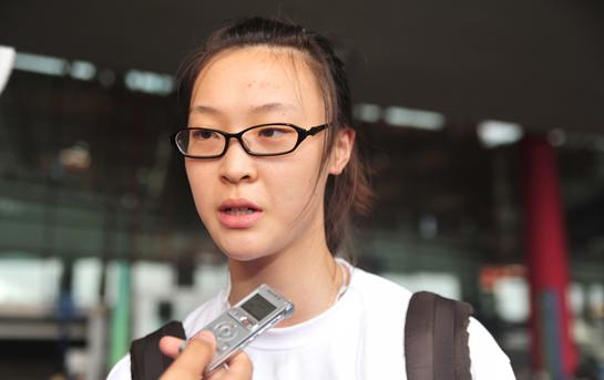 32岁惠若琪惊艳亮相,博士学霸惠若琪