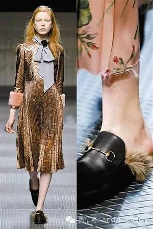 你们平时穿去洗澡的拖鞋，现在可潮了呢～