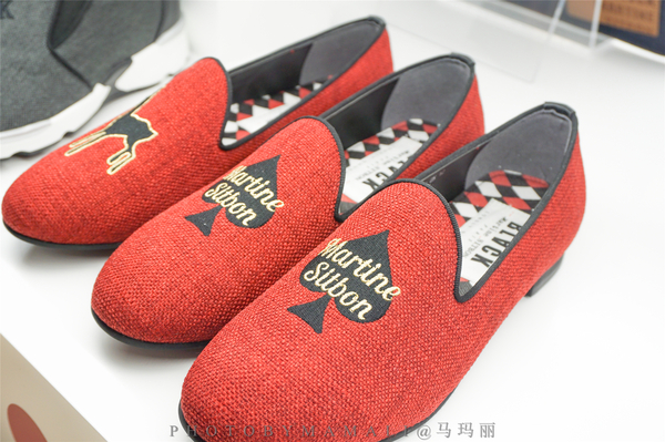 新罗大咖｜你们疯狂扫货！我只想在天空花园喝喝