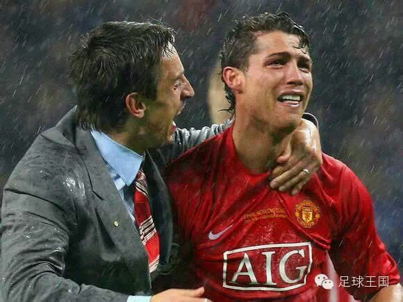 足球场上的尴尬瞬间,足球场上的抓拍瞬间