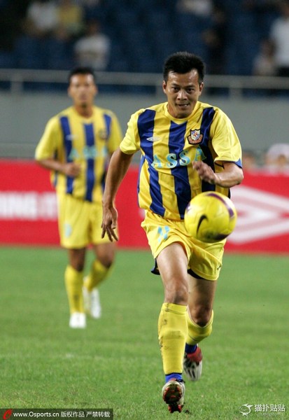 明星“球员”:唐僧变肥罗，谭咏麟踢断两根韧带