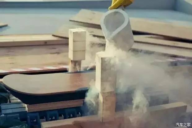 小样视界|“带你装逼带你飞”的悬浮滑板来啦！