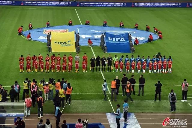 世预赛继续加油,国足世预赛继续加油