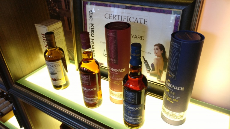 手感最好的手机一加,一加手感