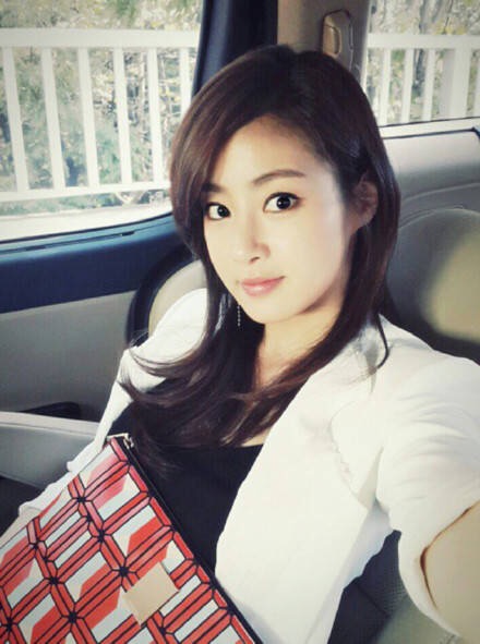 唯物｜聪颖与美貌并重的包包，才是真正“华丽的诱惑”