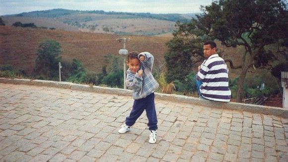 说起巴萨你最先想到谁,内马尔说诺坎普奇迹