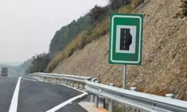 行驶中方向盘助力失灵,行驶中方向盘突然失灵有哪些原因